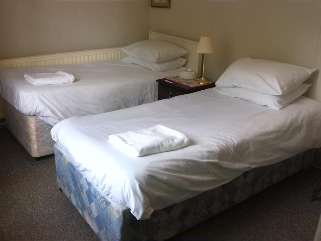 Swan Inn, Heathrow Airport Stanwell Room photo